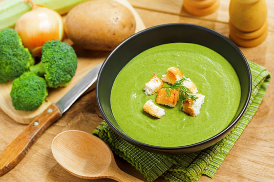 Receta de sopa de champiñones y brócoli italiano a la crema