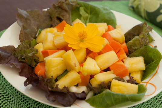 Receta de Sambal de zanahoria y piña con especias