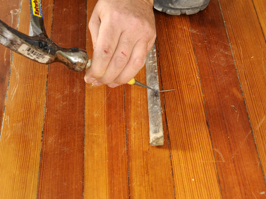 Cómo preparar pisos de madera para lijar