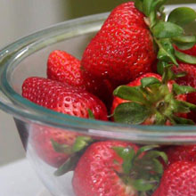 Fresas cubiertas de chocolate al estilo Keto