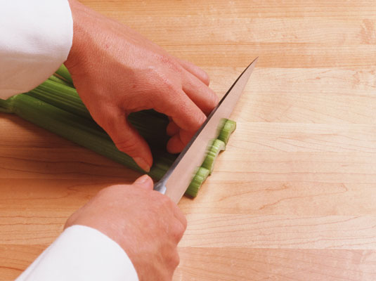 Cómo utilizar los cuchillos de cocina de forma segura