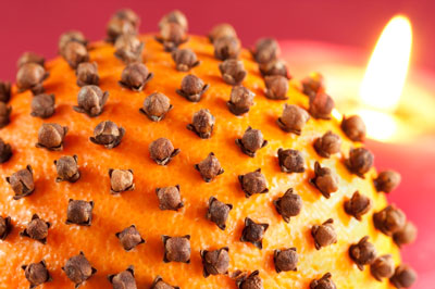 Cómo hacer velas de pomander para Navidad