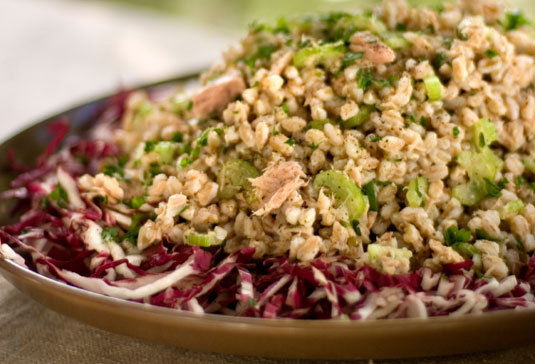 Cómo hacer pilaf de cebada al curry