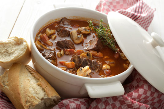 Estofado de ternera (Boeuf Bourguignonne)