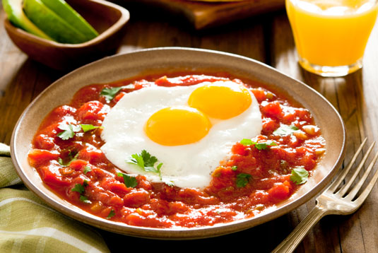 Cómo hacer huevos rancheros al estilo Paleo