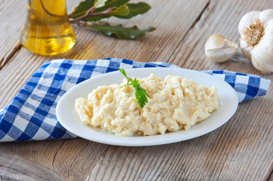Crema de Papas y Ajo (Skordalia)