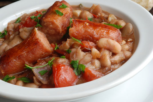 Salchicha y Frijoles (Salsiccie e Fagioli)