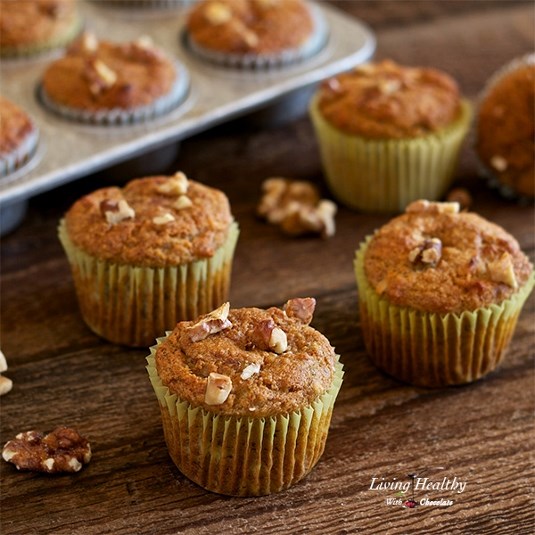 Receta Paleo para muffins de desayuno de plátano y nuez (sin gluten, sin cereales, sin lácteos)