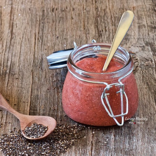 Receta de mermelada de semillas de chía y fresa Paleo (sin azúcar)