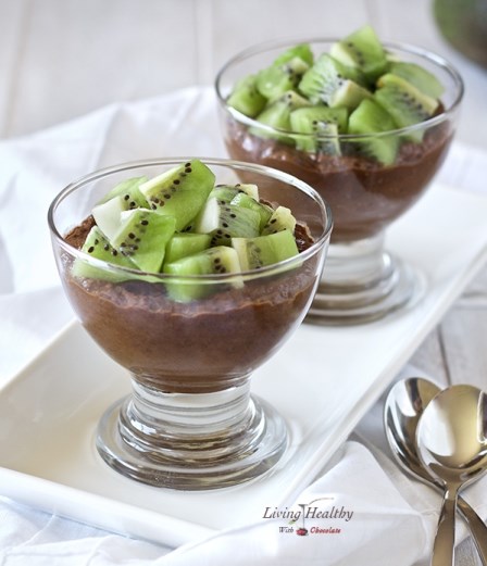 Receta de pudín de aguacate y chocolate Paleo (sin cereales, sin lácteos, sin gluten)