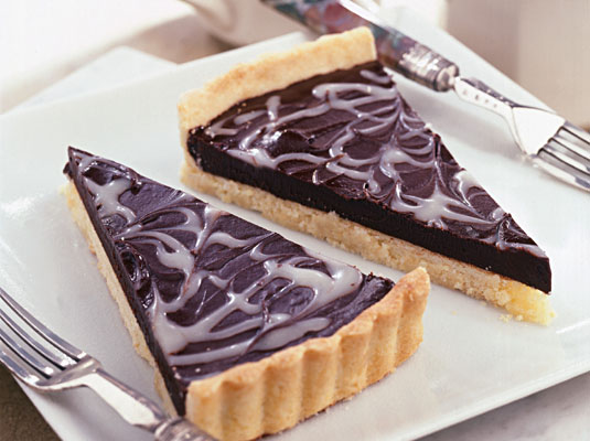 Tarta de mármol de dos chocolates