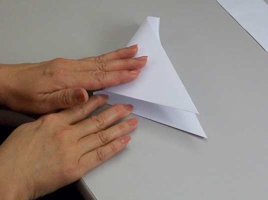 Cómo hacer un copo de nieve de papel de ocho puntas
