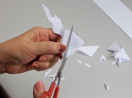 Cómo hacer un copo de nieve de papel de ocho puntas