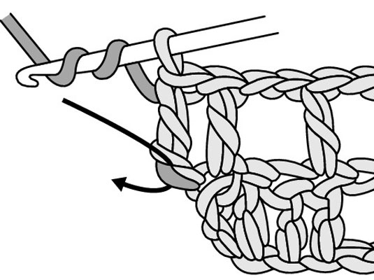 Aumentar bloques al final de una fila en Filet Crochet